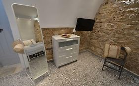 Yiasemi Corfu Luxury Studio